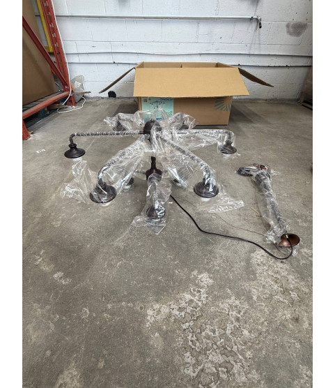 1 Pallet - Wholesale  Liquidation - Lamps, Lighting & Accessories - Condition: Customer returns