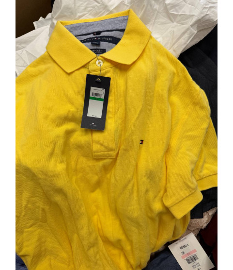 1 Pallet - Hudson's Bay Liquidation - Clothes & Apparel - Condition: Customer returns 