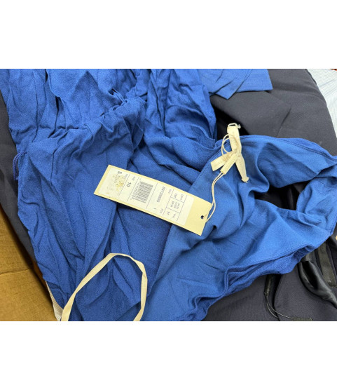 1 Pallet - Hudson's Bay Liquidation - Clothes & Apparel - Condition: Customer returns 