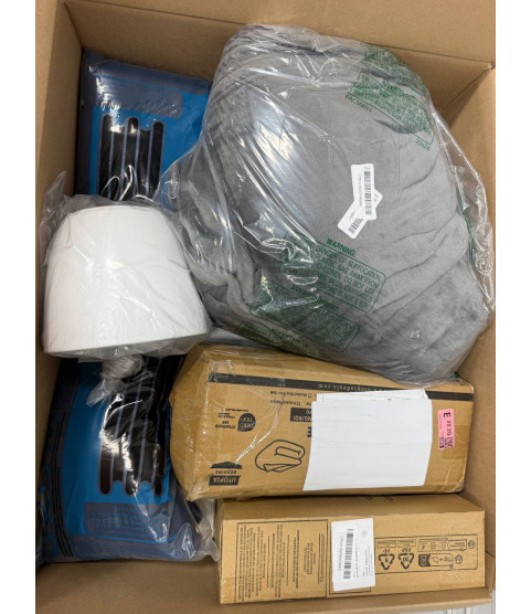 1 Pallet - Wholesale Amazon Liquidation - General Merchandise, Pillows, Towels & Robes - Condition: Customer returns – Unsorted