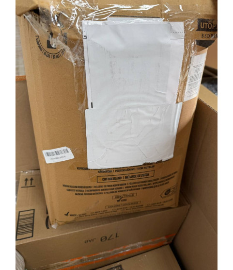 1 Pallet - Wholesale Amazon Liquidation - General Merchandise, Comforters bedsheets, Towels, Bedding stuff - Condition: Customer returns - Unsorted