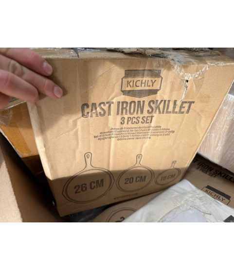 1 Pallet - Wholesale Amazon Liquidation - General Merchandise, Comforters bedsheets, Towels, Bedding stuff - Condition: Customer returns - Unsorted
