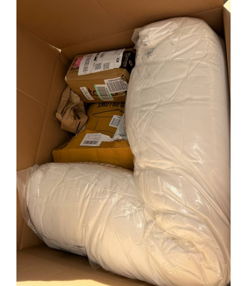 1 Pallet - Wholesale Amazon Liquidation - General Merchandise, Pillows, Bedding & Towels - Condition: Customer returns - Unsorted