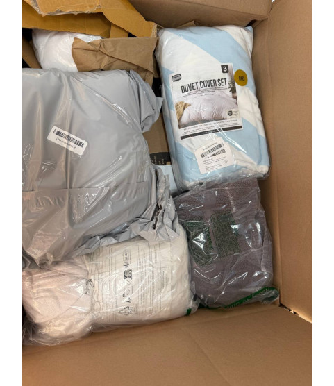 1 Pallet - Wholesale Amazon Liquidation - General Merchandise, Pillows, Bedding & Towels - Condition: Customer returns - Unsorted