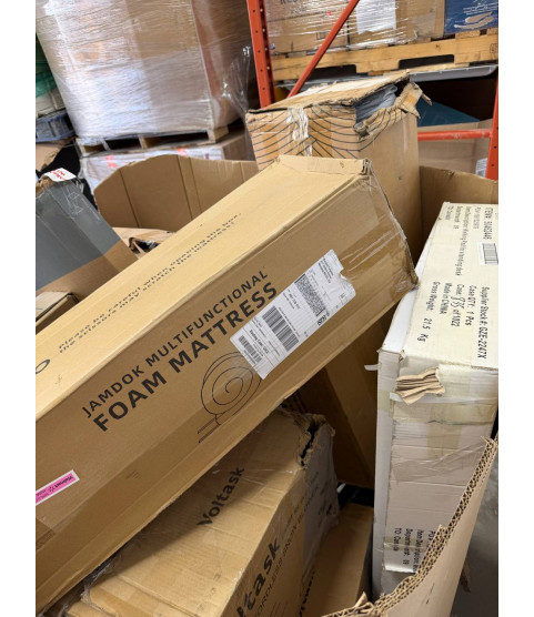 1 Pallet - Wholesale Walmart Liquidation - General Merchandise, Sports & Furniture - Condition: Customer returns - Unsorted