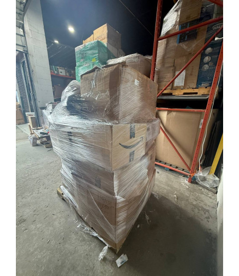 3 Pallets - Wholesale Amazon Liquidation - Clothes, Electronics, General merchandise - Condition: Customer returns - Unsorted