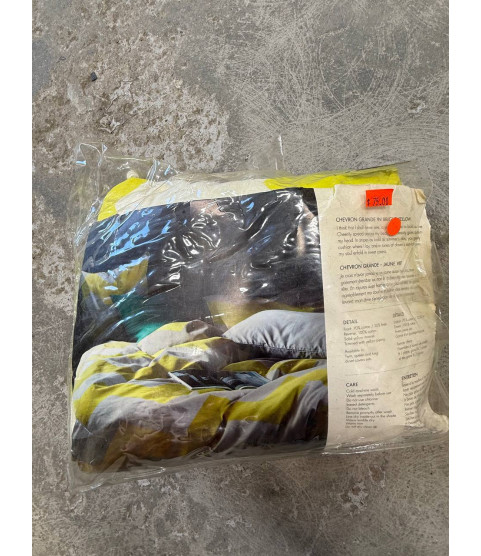 1 Pallet - Wholesale Hudson's Bay Liquidation - Bedding, Duvet Covers & Sheets - Condition: Customer returns - Unsorted