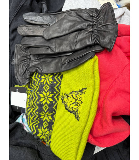 1 Pallet - Wholesale Walmart Liquidation - Brand New Women's & Kids' Apparel - Condition: New