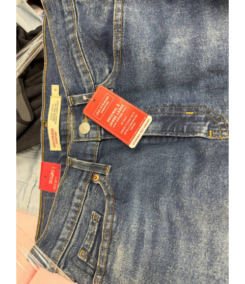 1 Pallet - Wholesale Walmart Liquidation - Brand New Women's & Kids' Apparel - Condition: New