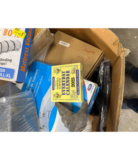 1 Pallet - Wholesale Amazon Liquidation - General Merchandise, Fitness Equipment & Small Appliances - Condition: Customer returns - Unsorted
