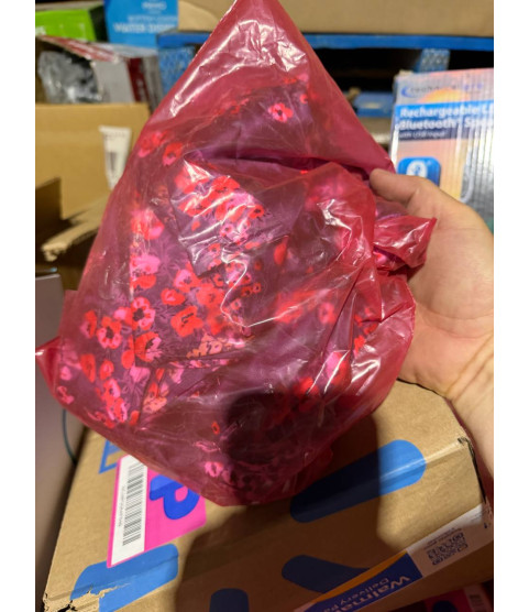 1 Pallet - Wholesale Walmart Liquidation - General Merchandise, Electronics, Toys, Apparel etc - Condition: Customer returns - Unsorted