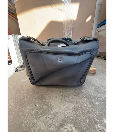 1 Pallet - Wholesale Liquidation - Suitcases - Condition: Customer returns