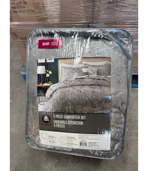 1 Pallet - Wholesale Hudson's Bay Liquidation - Hometrends Comforter Sets - Condition: New