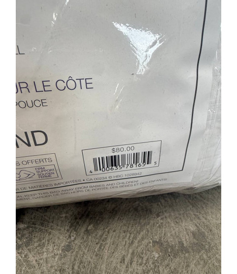 1 Pallet - Wholesale Hudson's Bay Liquidation - Comforter Sets & Pillows - Condition: Customer returns - Unsorted
