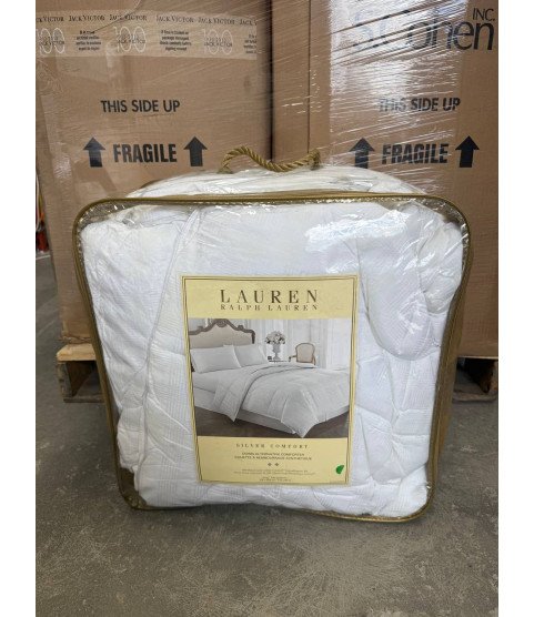 1 Pallet - Wholesale Hudson's Bay Liquidation - Pillows & Blankets - Condition: Customer returns - Unsorted