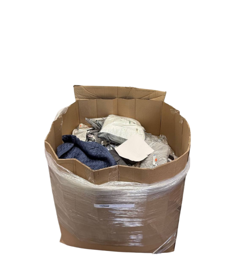 1 Pallet - Wholesale Hudson's Bay Liquidation - Assorted Bedding & Home Textiles - Condition: Customer returns - Unsorted