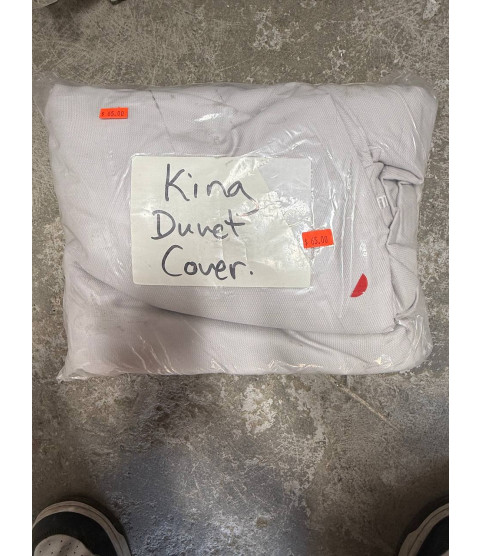 1 Pallet - Wholesale Hudson's Bay Liquidation - Assorted Bedding & Home Textiles - Condition: Customer returns - Unsorted