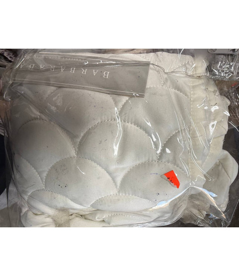 1 Pallet - Wholesale Hudson's Bay Liquidation - Assorted Bedding & Home Textiles - Condition: Customer returns - Unsorted