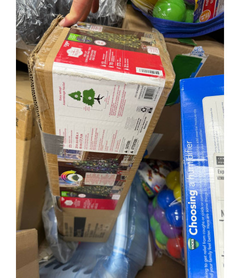 1 Pallet - Wholesale Walmart Liquidation - General merchandise, Electronics, Toys, Clothing - Condition: Customer returns - Unsorted