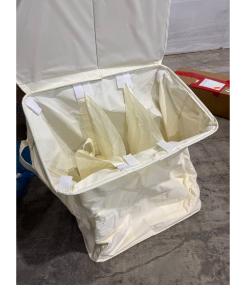 1 Pallet - Wholesale Liquidation - Bedding, Pillows, Comforters & General Merchandise - Condition: Customer returns - Unsorted