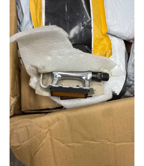 1 Pallet - Aliexpress Liquidation - General Merchandise, Accessories, Electronics, Shoes, Toys - Condition: Customer returns - Unsorted