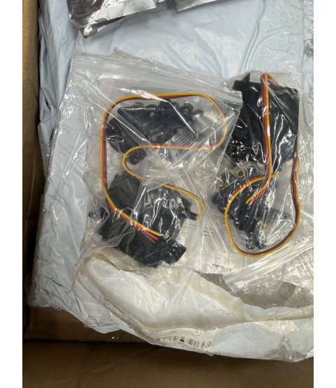 1 Pallet - Aliexpress Liquidation - General Merchandise, Accessories, Electronics, Shoes, Toys - Condition: Customer returns - Unsorted