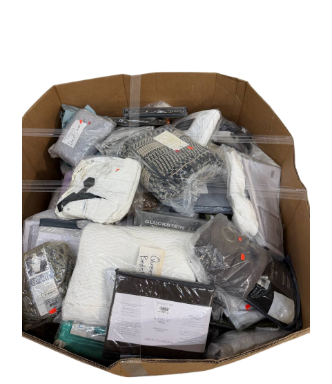 Truckload 12 Pallets - Wholesale Hudson's Bay Liquidation - Hudsons Bay Comforters, Pillows, Duvet Cover Sets & Bedding - Condition: Customer returns - Unsorted