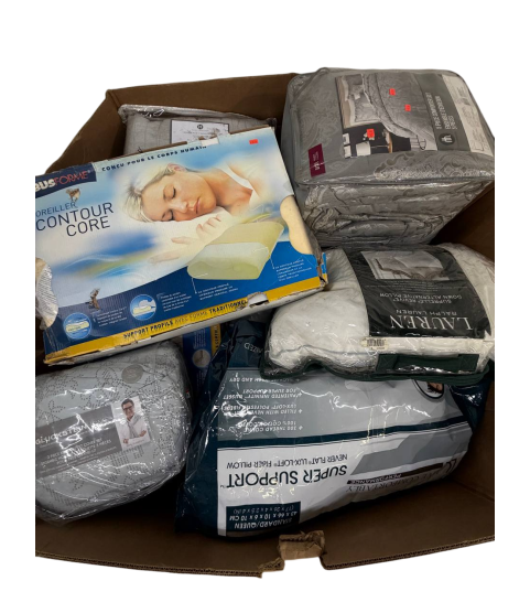 Truckload 12 Pallets - Wholesale Hudson's Bay Liquidation - Hudsons Bay Comforters, Pillows, Duvet Cover Sets & Bedding - Condition: Customer returns - Unsorted