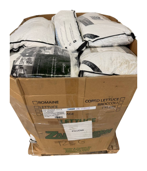 Truckload 12 Pallets - Wholesale Hudson's Bay Liquidation - Hudsons Bay Comforters, Pillows, Duvet Cover Sets & Bedding - Condition: Customer returns - Unsorted