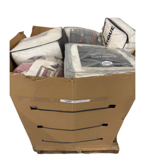 Truckload 12 Pallets - Wholesale Hudson's Bay Liquidation - Hudsons Bay Comforters, Pillows, Duvet Cover Sets & Bedding - Condition: Customer returns - Unsorted