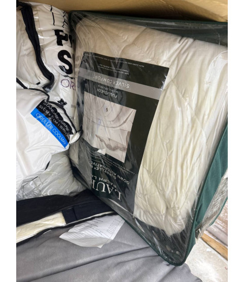 1 Pallet - Wholesale Hudson's Bay Liquidation - Pillows - Condition: Customer returns - Unsorted