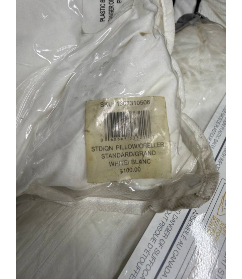 1 Pallet - Wholesale Hudson's Bay Liquidation - Pillows - Condition: Customer returns - Unsorted