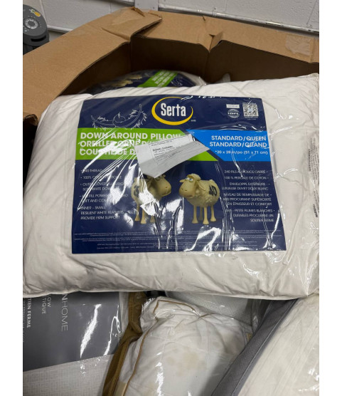 1 Pallet - Wholesale Hudson's Bay Liquidation - Pillows - Condition: Customer returns - Unsorted