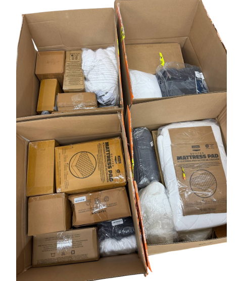 Truckload 12 Pallets - Wholesale Amazon Liquidation - Pillows, Comforters, Bedsheets, Towels, Hangers & More, General Merchandise - Condition: Customer returns - Unsorted