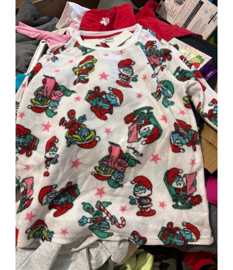1 Pallet - Wholesale Walmart Liquidation - Clothes and Accessories - Condition: Brand New
