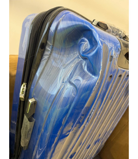 1 Pallet - Wholesale Liquidation - Suitcases - Condition: Customer returns