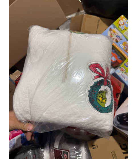 1 Pallet - Wholesale Walmart Liquidation - Toys, Electronics, Household Goods, Bed Linen & General Merchandise - Condition: Customer returns - Unsorted