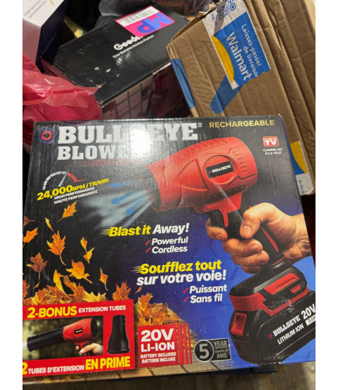 1 Pallet - Wholesale Walmart Liquidation - Samsung watch, Clothing, Toys, Household Goods, Electronics & General Merchandise - Condition: Customer returns - Unsorted