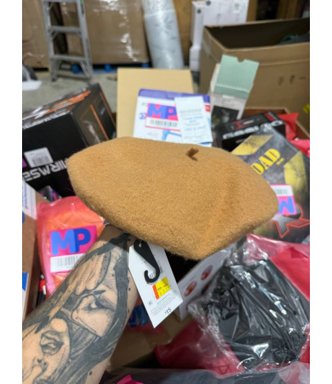 1 Pallet - Wholesale Walmart Liquidation - Samsung watch, Clothing, Toys, Household Goods, Electronics & General Merchandise - Condition: Customer returns - Unsorted