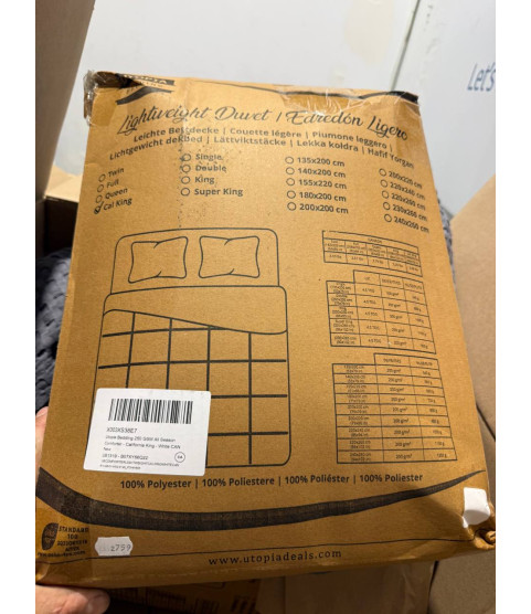1 Pallet - Wholesale Amazon Liquidation - Pillows, Blankets, Bed Linen & General Merchandise - Condition: Customer returns - Unsorted