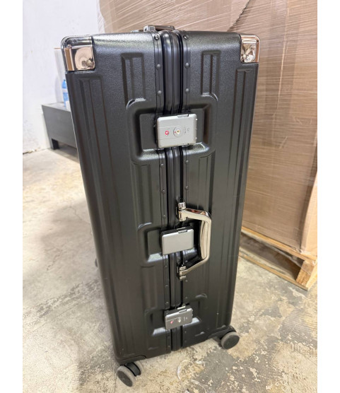 1 Pallet - Wholesale Amazon Liquidation - Furniture, Household Goods & General Merchandise - Condition: Customer returns - Unsorted